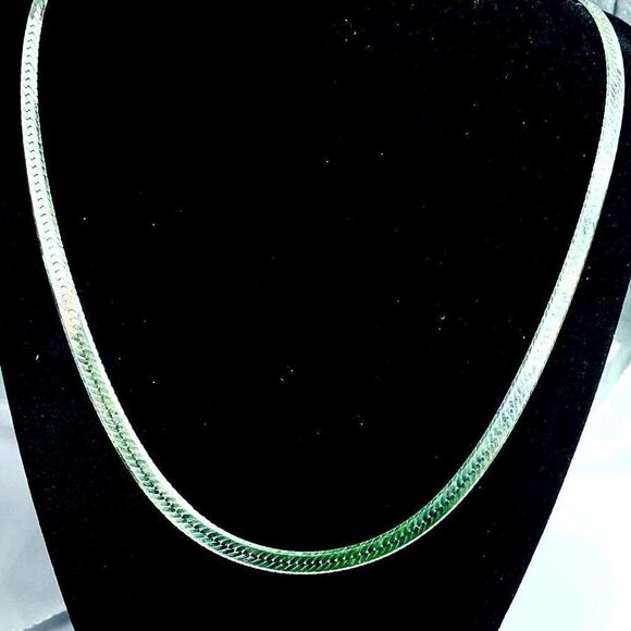 AGA# Striking 28” Sterling 925 Silver Herringbone Necklace - Picture 4 of 12